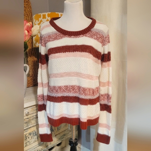 VENUS Sweaters - Venus knitted sweater